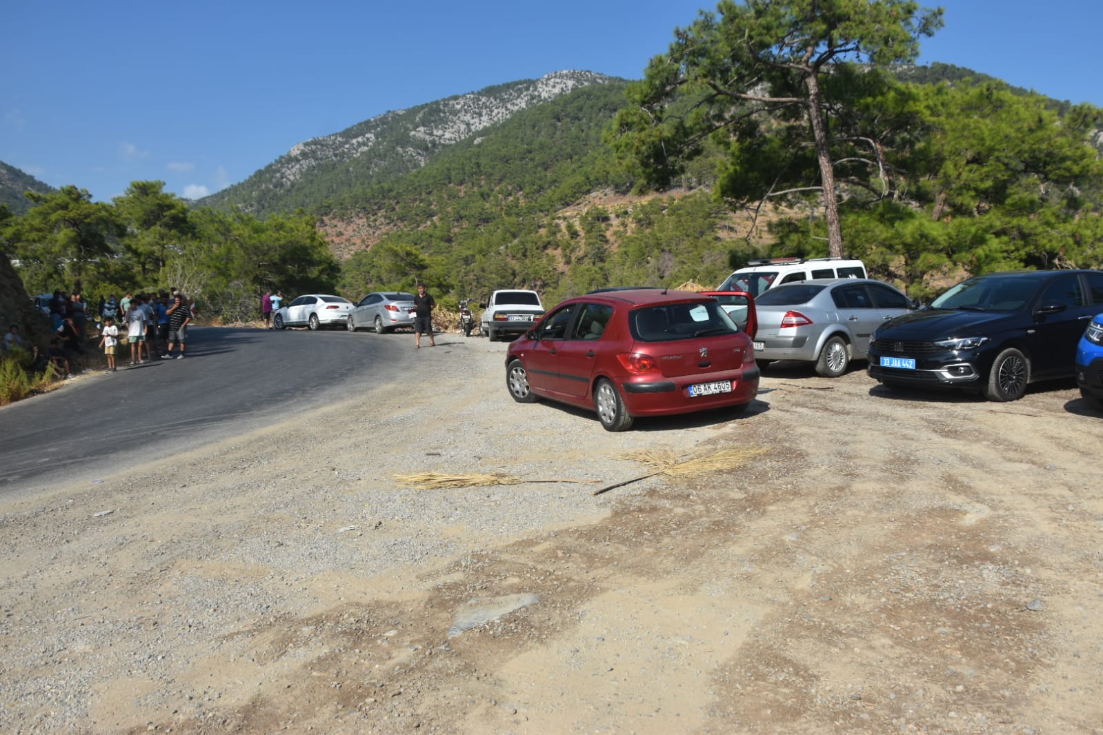 Mersin'de Çöp Dökme Alanında Erkek Cesedi Bulundu