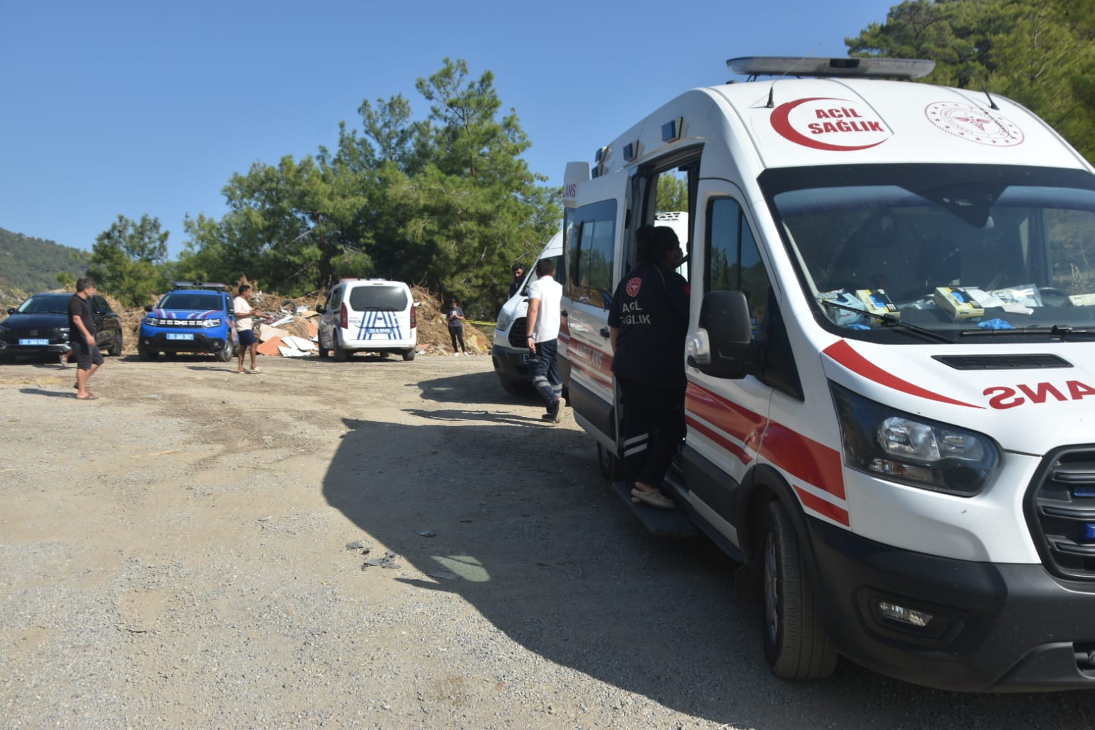 Mersin'de Çöp Dökme Alanında Erkek Cesedi Bulundu