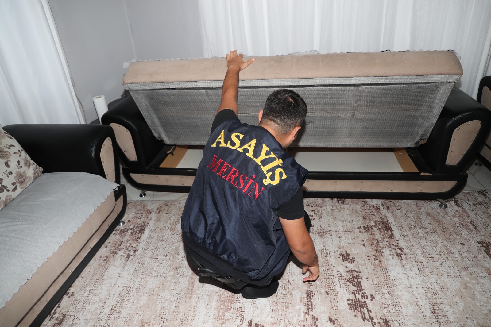 Mersin'de Hükümlü Operasyonu: 52 Kişi Yakalandı