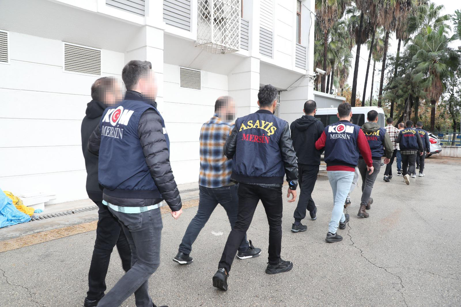 Mersin'de Suç Şebekesine Operasyon: 10 Gözaltı, 8 Tutuklama