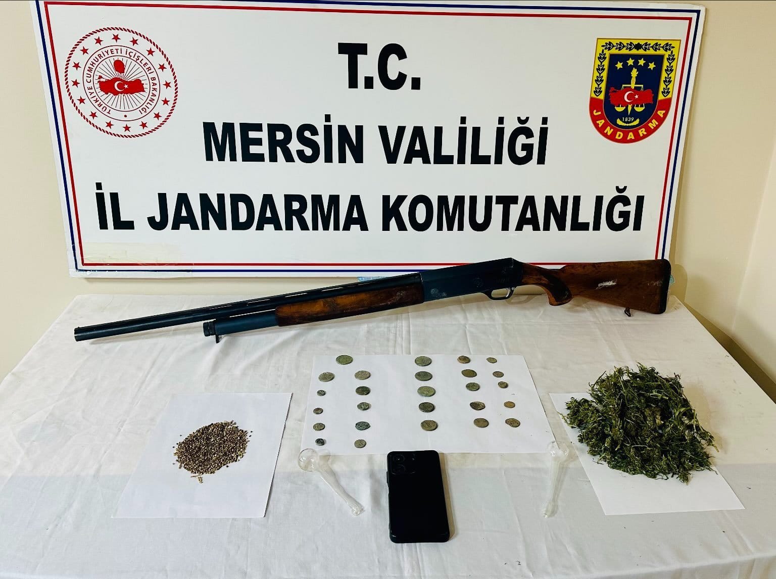 Mersin'de Uyuşturucu Operasyonu: 4 Gözaltı